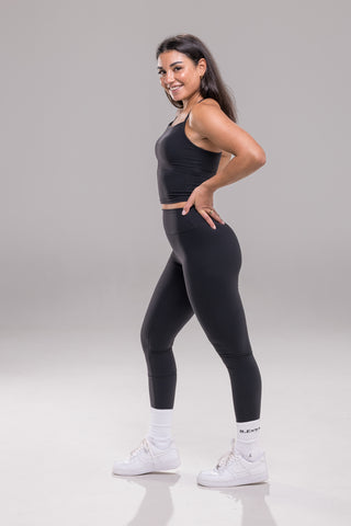 Studio Tank Crop - Black | Funxtion X