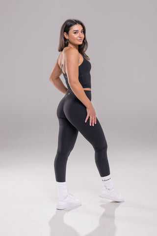 Studio Tank Crop - Black | Funxtion X